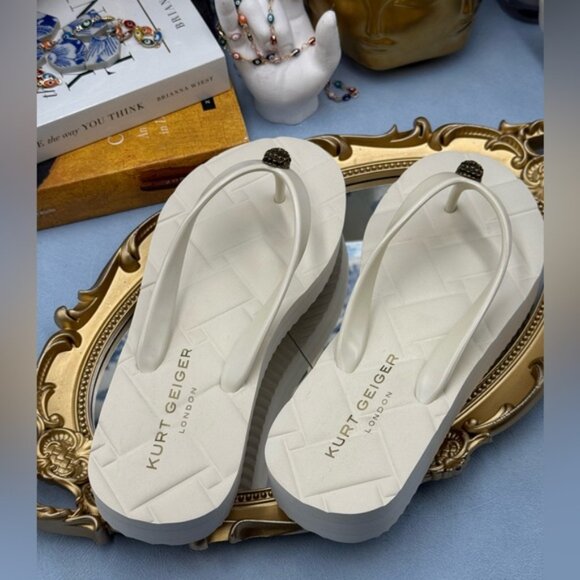 🆕 KURT GEIGER LONDON 🧿 NWOB Kensington Q Flipflop, Bone - Sz EU 37 US 7 - Picture 9 of 14